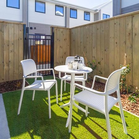 Beachside Bliss: 1 Bed 1 Bath Christchurch Eksteriør bilde