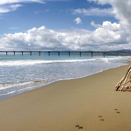 Beachside Bliss: 1 Bed 1 Bath Christchurch Eksteriør bilde