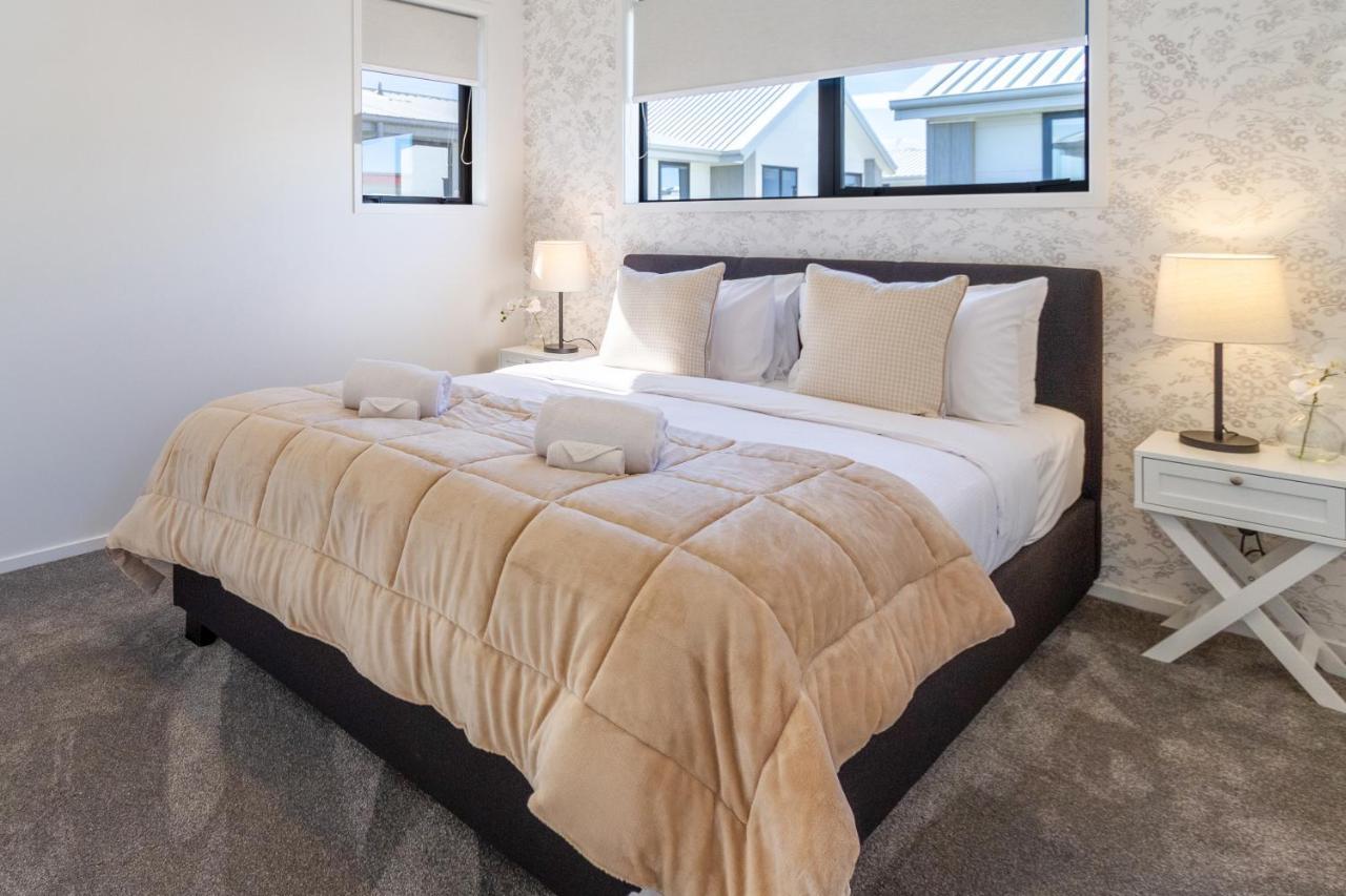 Beachside Bliss: 1 Bed 1 Bath Christchurch Eksteriør bilde