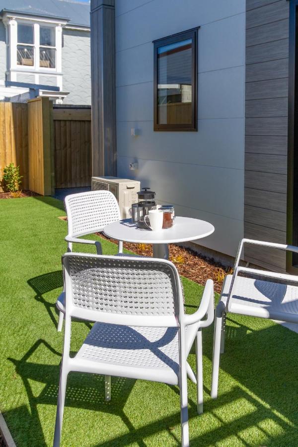 Beachside Bliss: 1 Bed 1 Bath Christchurch Eksteriør bilde