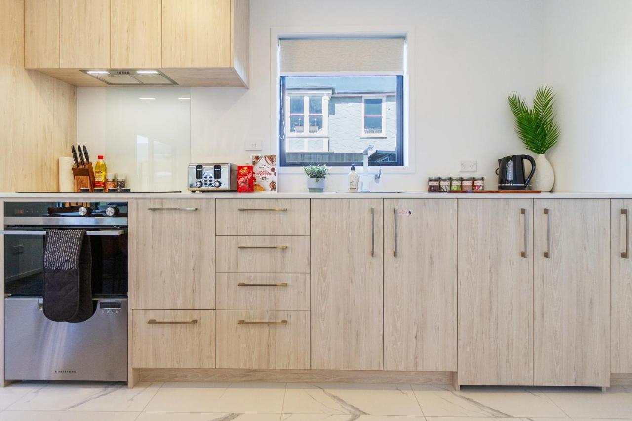 Beachside Bliss: 1 Bed 1 Bath Christchurch Eksteriør bilde