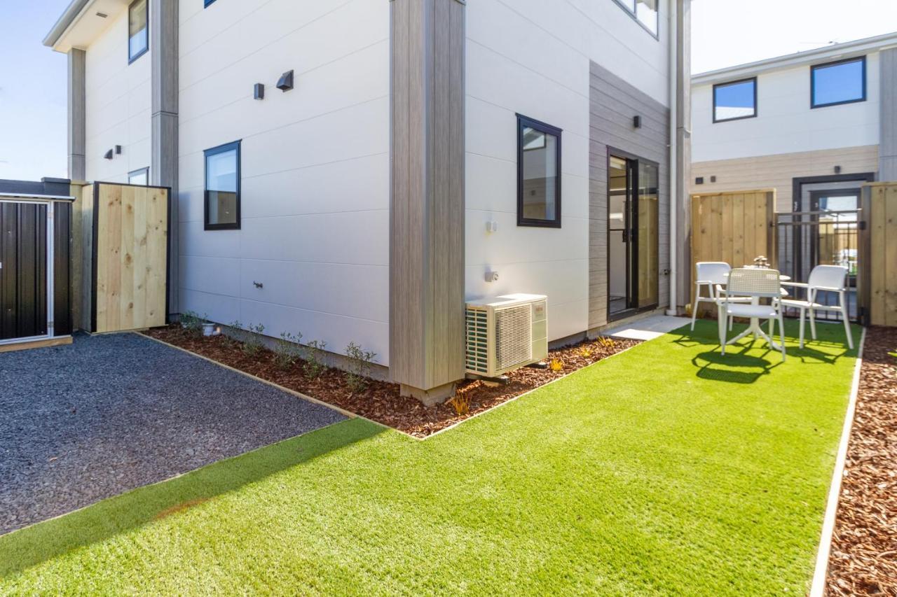 Beachside Bliss: 1 Bed 1 Bath Christchurch Eksteriør bilde